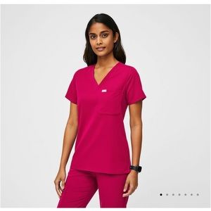 FIGS Catarina scrub top Sm